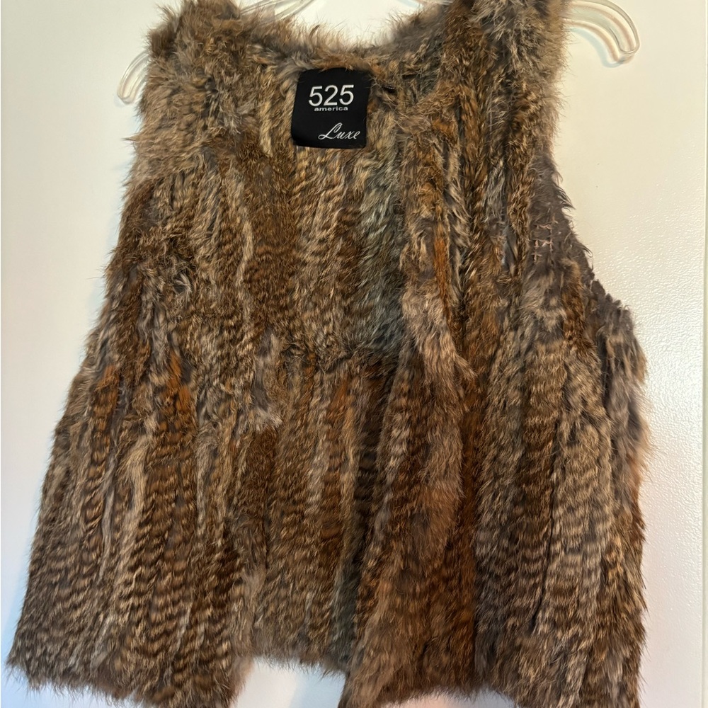 525 America Luxe Rabbit Fur Vest - Picture 2 of 7